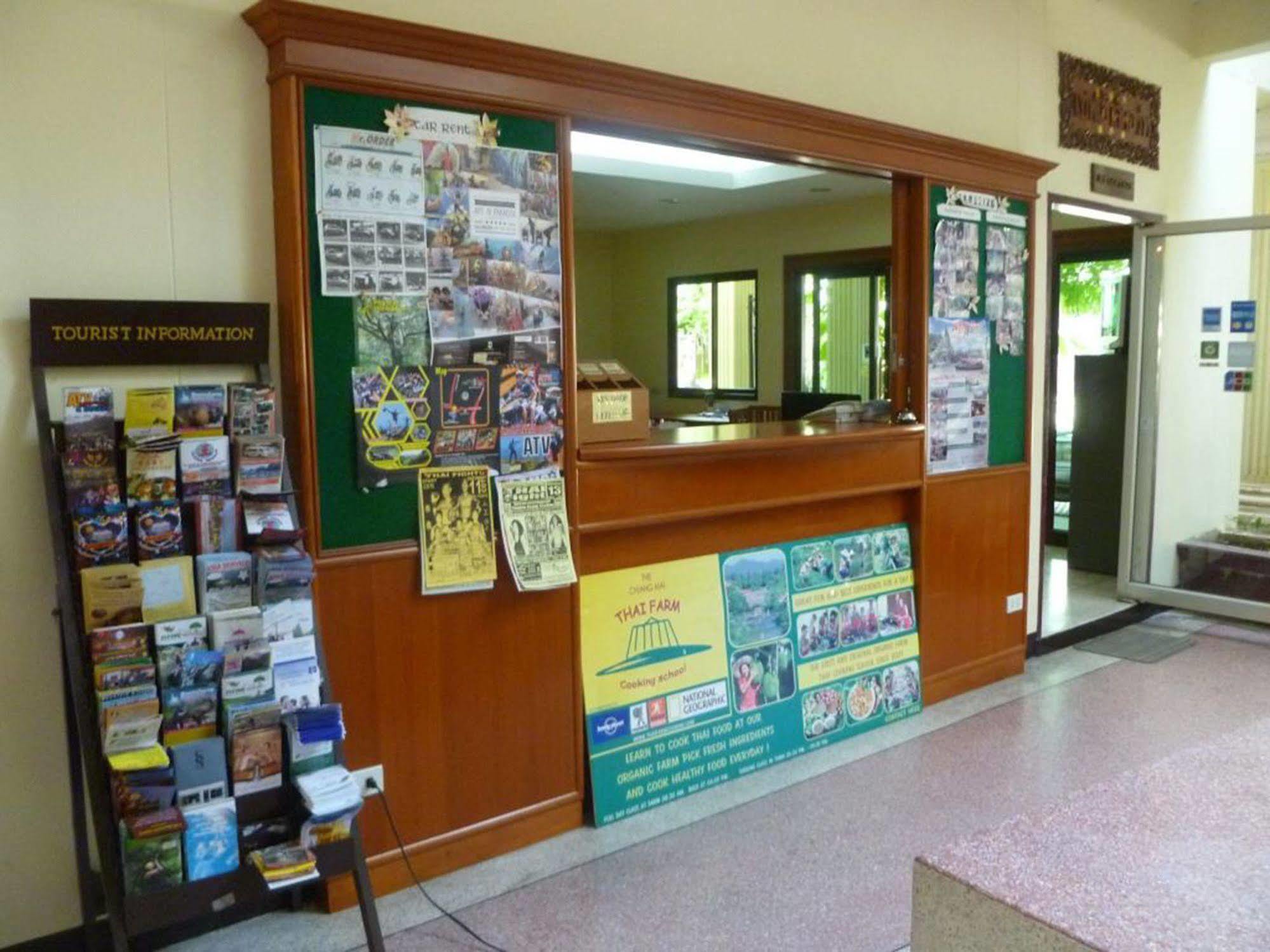 Safe House Court Hotel Chiang Mai Exterior photo
