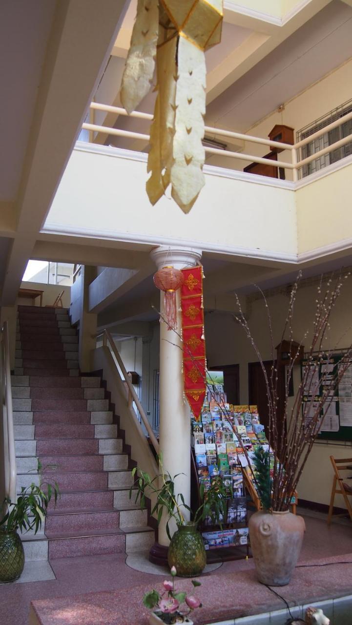 Safe House Court Hotel Chiang Mai Exterior photo