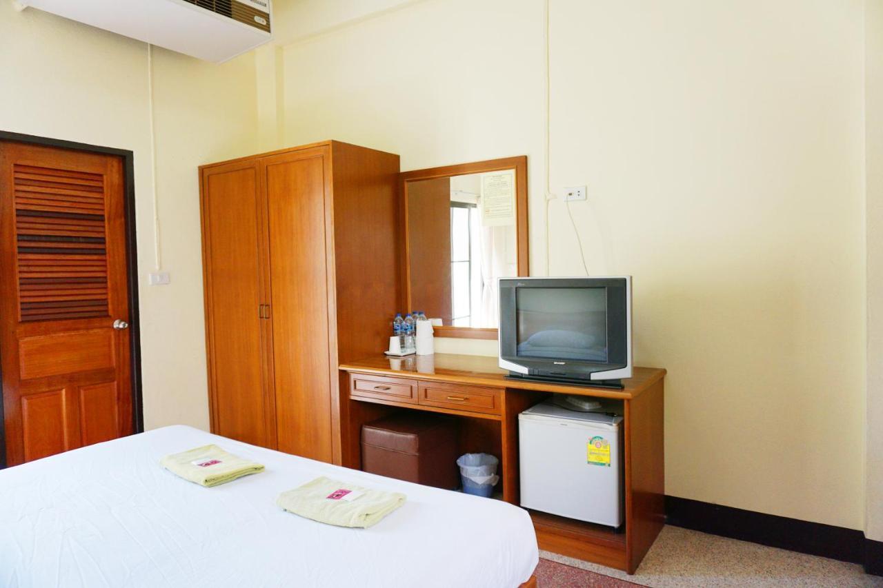 Safe House Court Hotel Chiang Mai Exterior photo